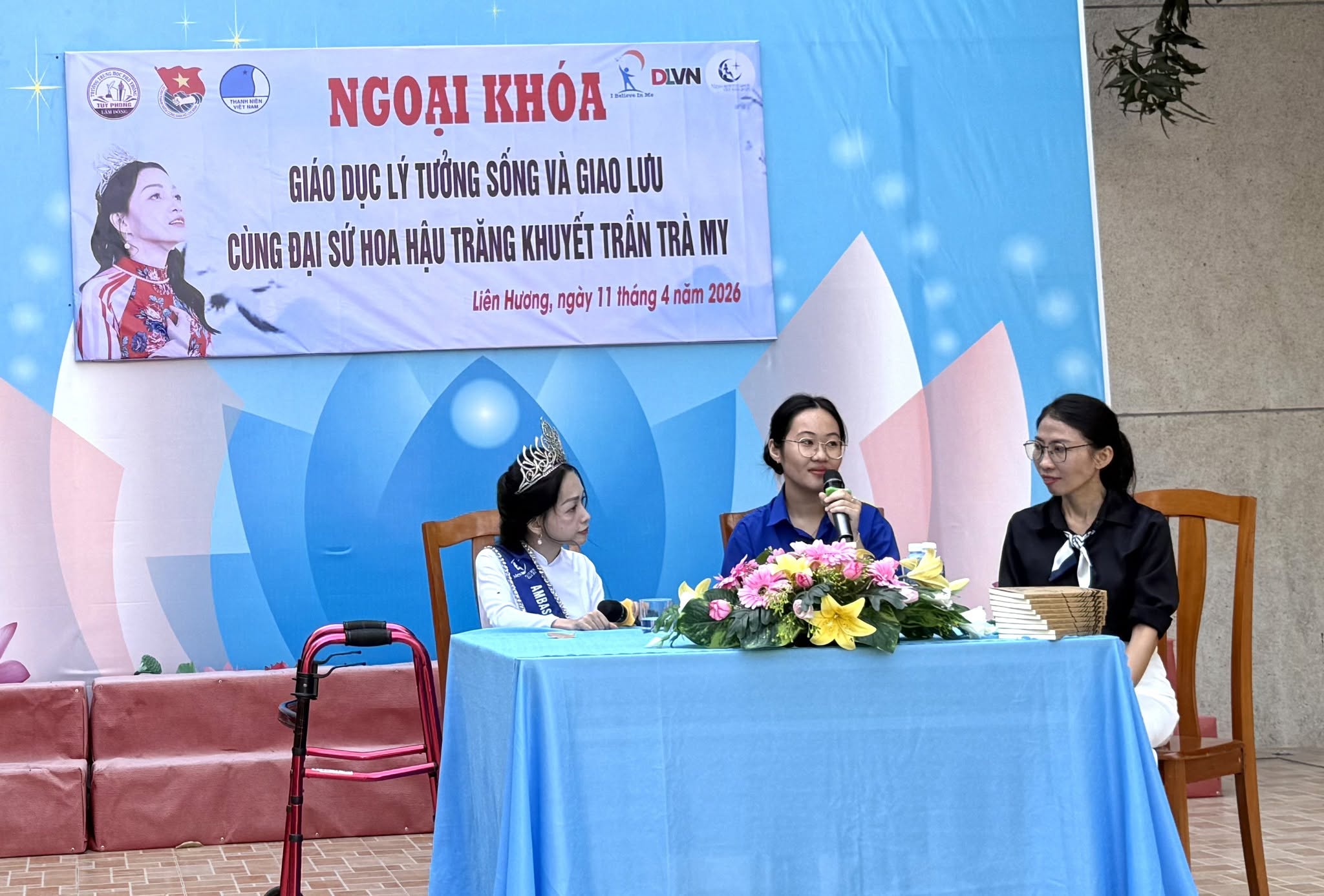 giao duc li tuong song THPT Tuy Phong 03