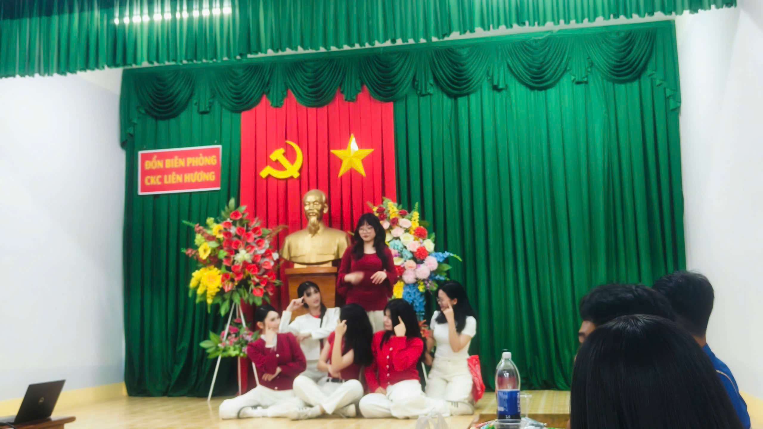 giao luu don bien phong THPT Tuy Phong 04