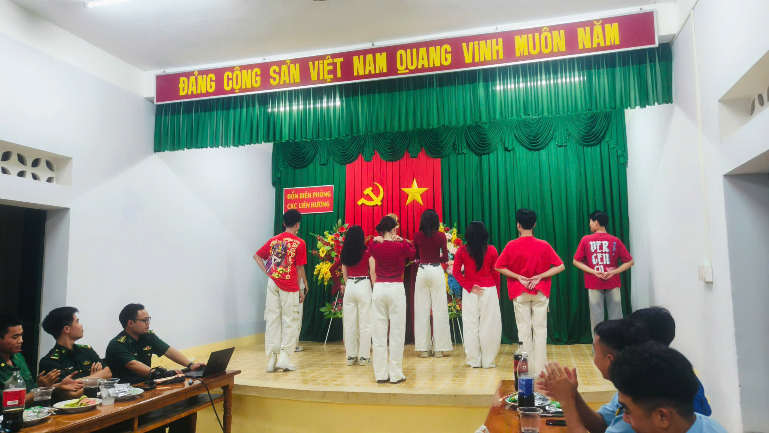 giao luu don bien phong THPT Tuy Phong 07