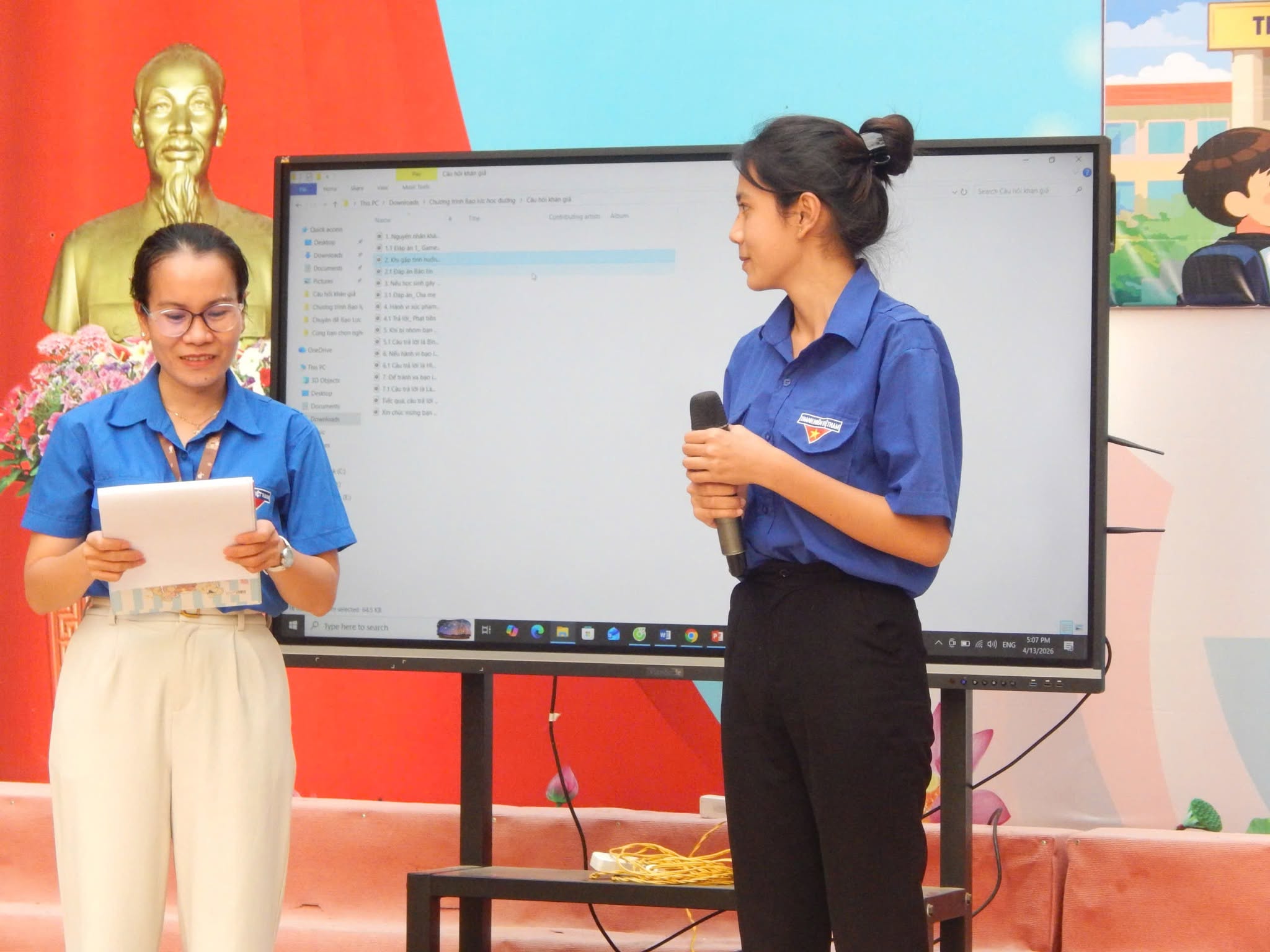 ngoai khoa phong chong bao luc hoc duong THPT Tuy Phong 02