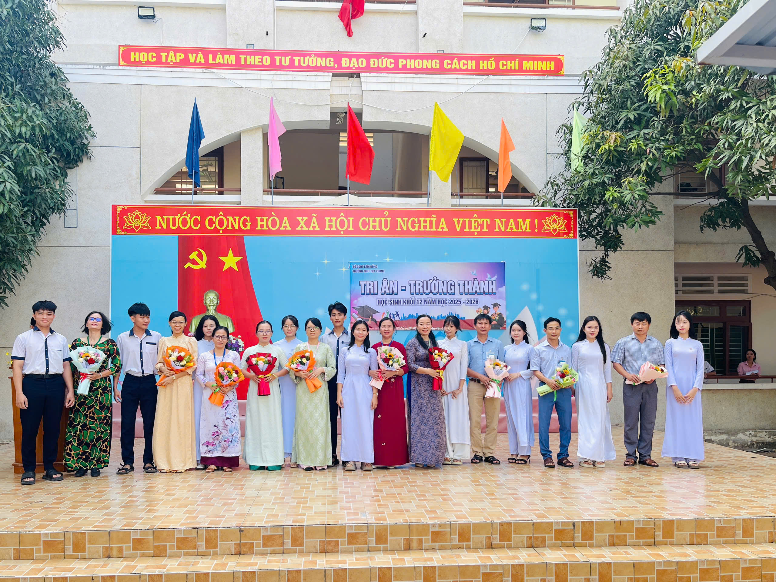 Lịch sử hình thành và phát triển Trường THPT Tuy Phong